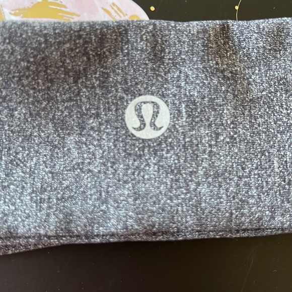 COPY - lululemon head band - Picture 2 of 3